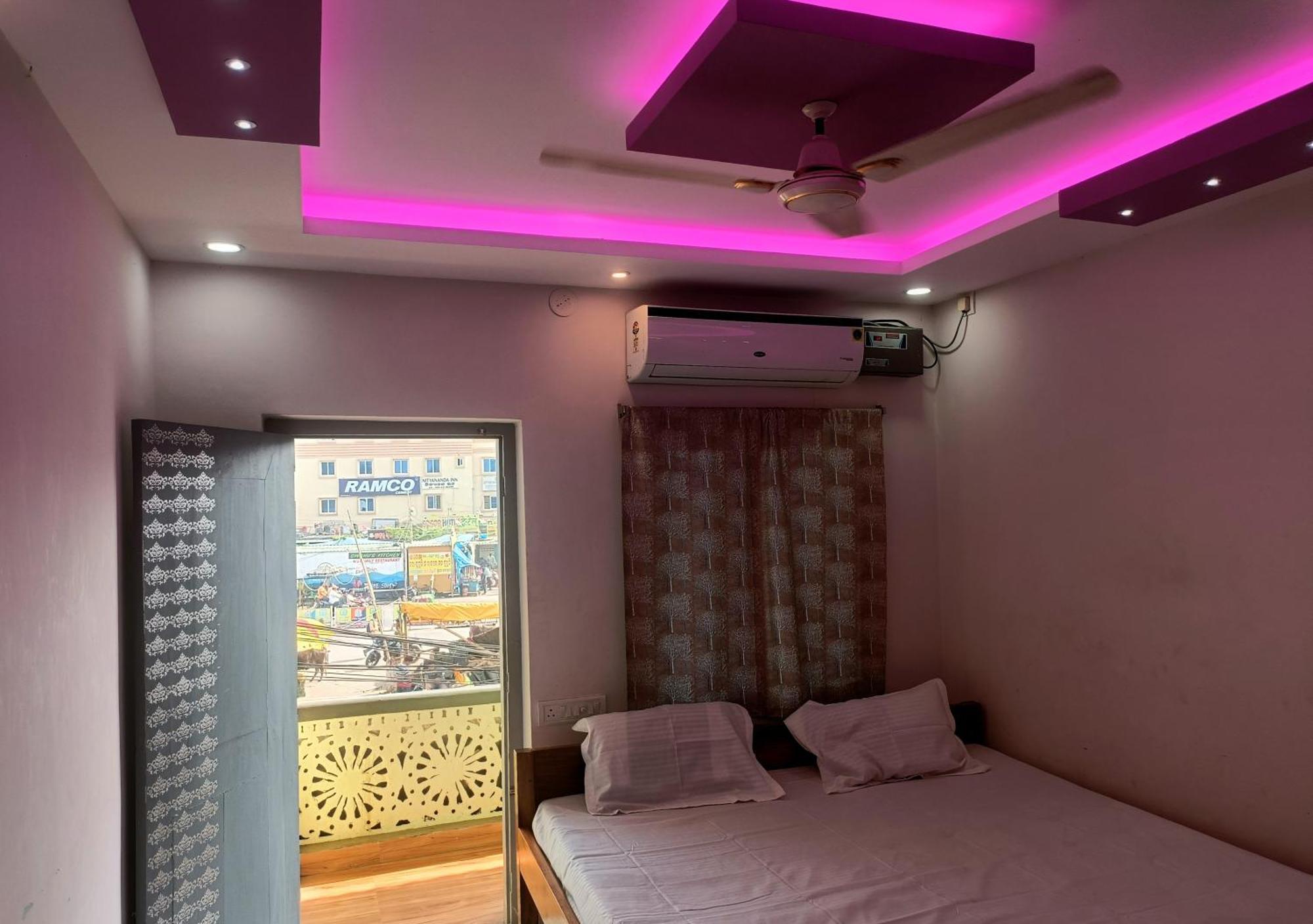 Grand View Hotel 3*