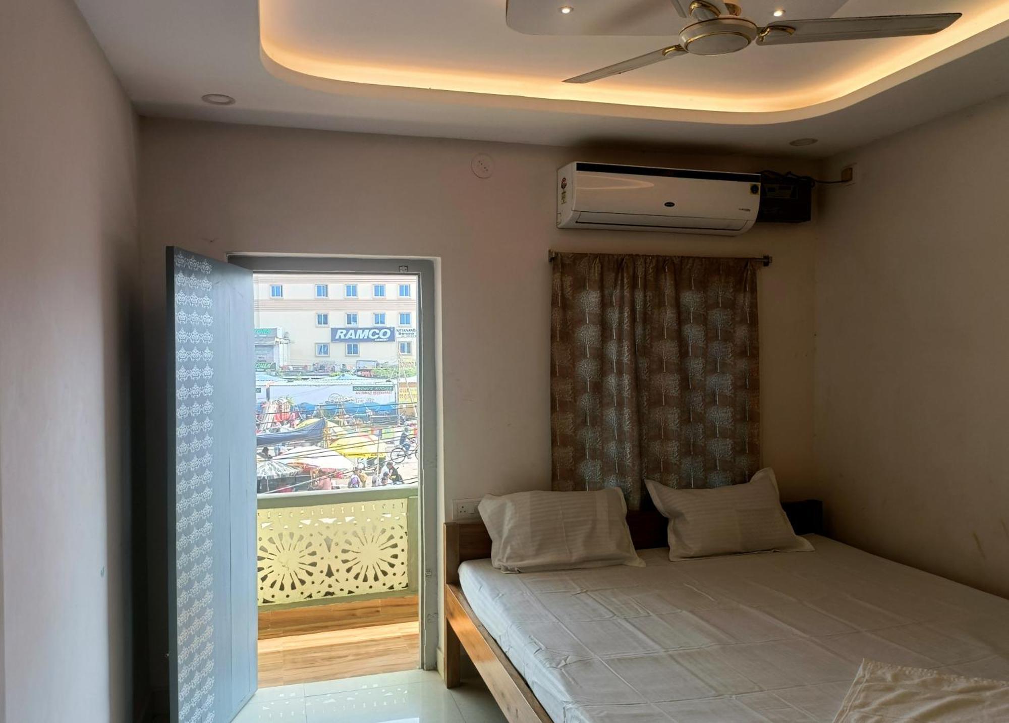 Grand View Hotel Puri